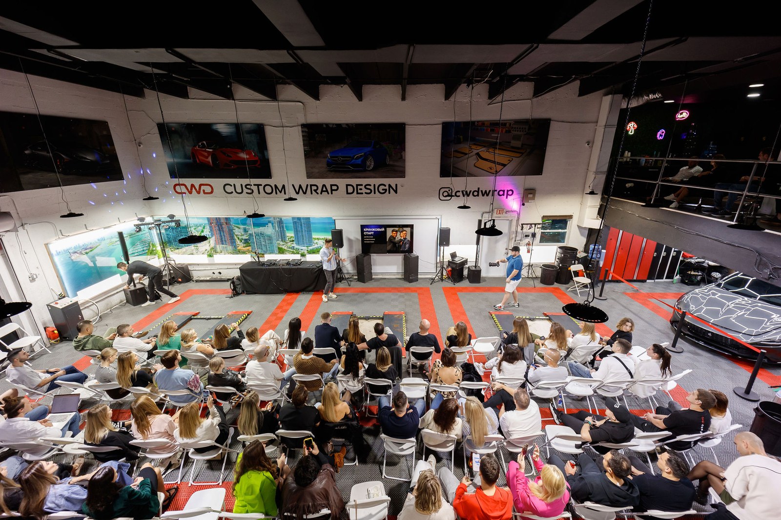 Wide view of the Unitalks.Live audience